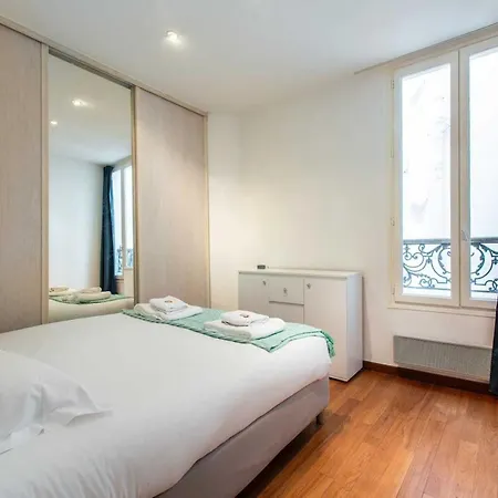 Superb Apt- 4p - Montmartre Sacre Coeur