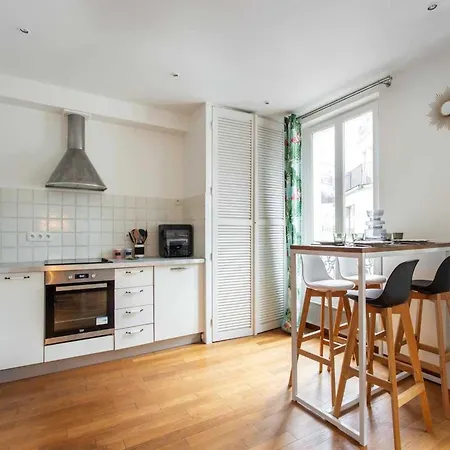 Superb Apt- 4p - Montmartre Sacre Coeur Apartment